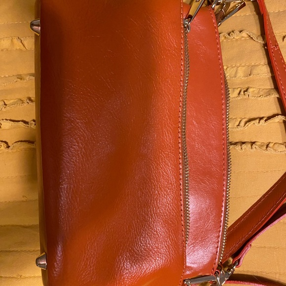 Italian Leather Crossbody/shoulder bag - Picture 4 of 6